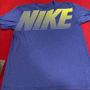 Drifit Nike T-shirt